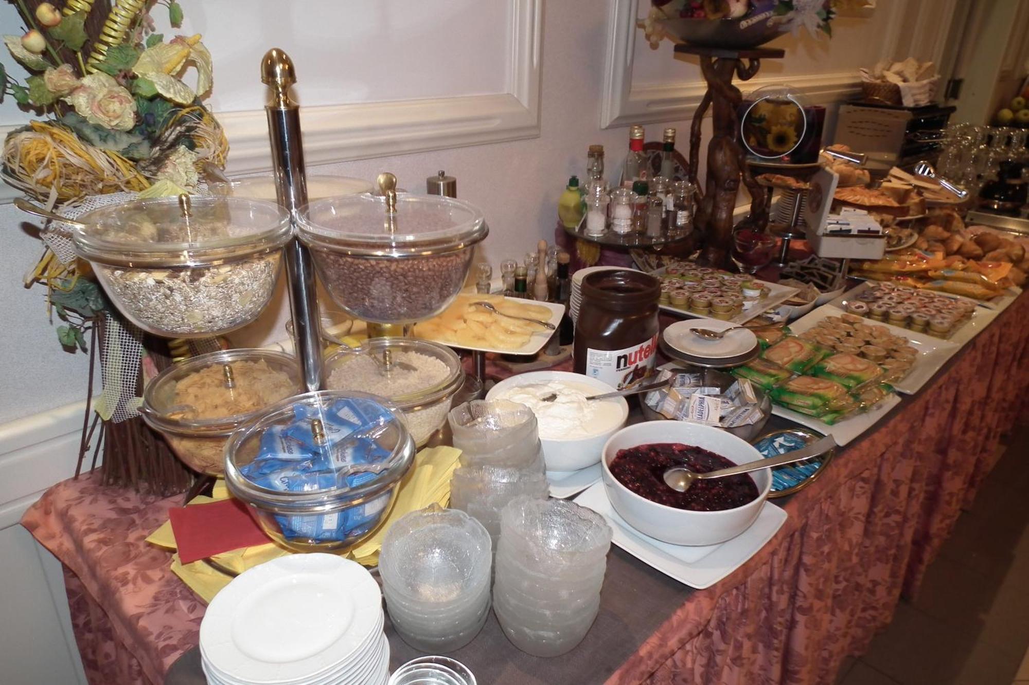 Hotel Montepizzo Lizzano In Belvedere Zewnętrze zdjęcie