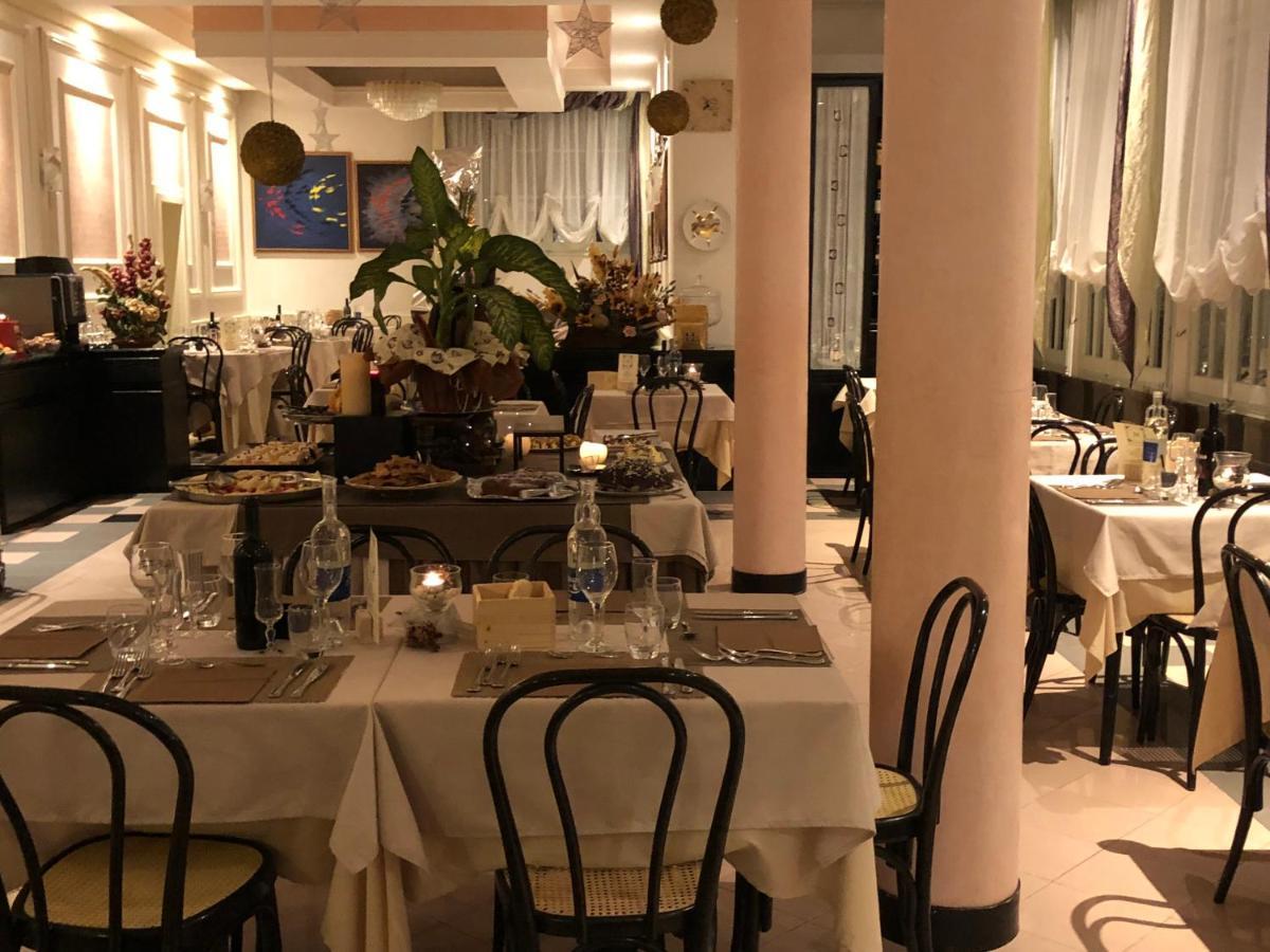 Hotel Montepizzo Lizzano In Belvedere Zewnętrze zdjęcie